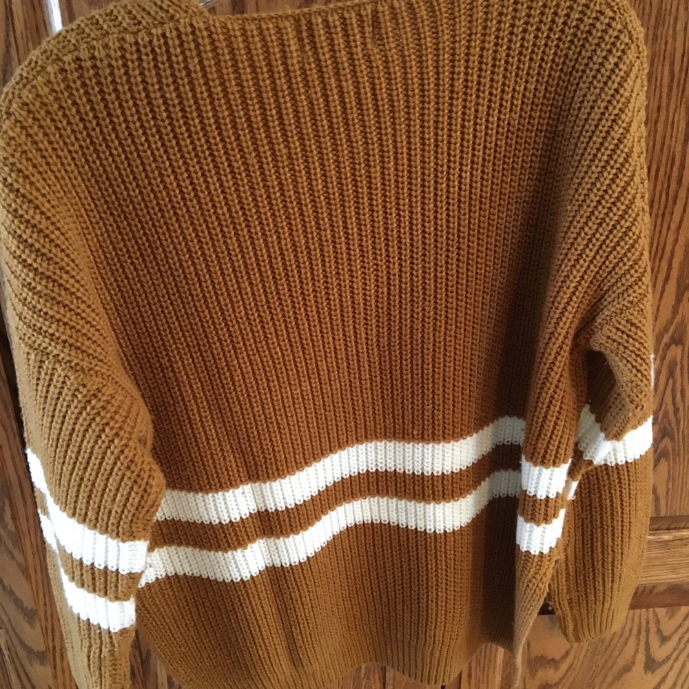 🎊sold🎉Dreamers sweater from Evereve - Picture 7 of 9